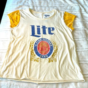 Lucky Brand Miller Lite Pilsner Women’s Graphic Cream/Yellow Tee Size Medium
